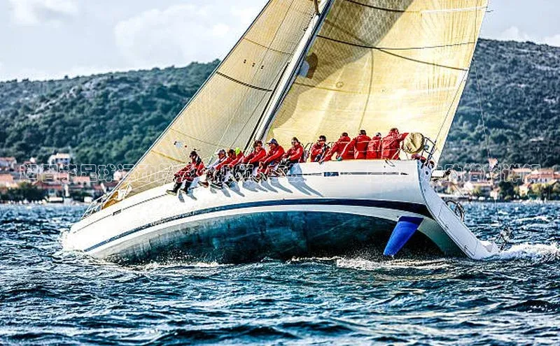 艾弗森代言贝博的广告视频百度网盘超智能足球运动员受伤视频: 事故原因、后果及救助措施详解